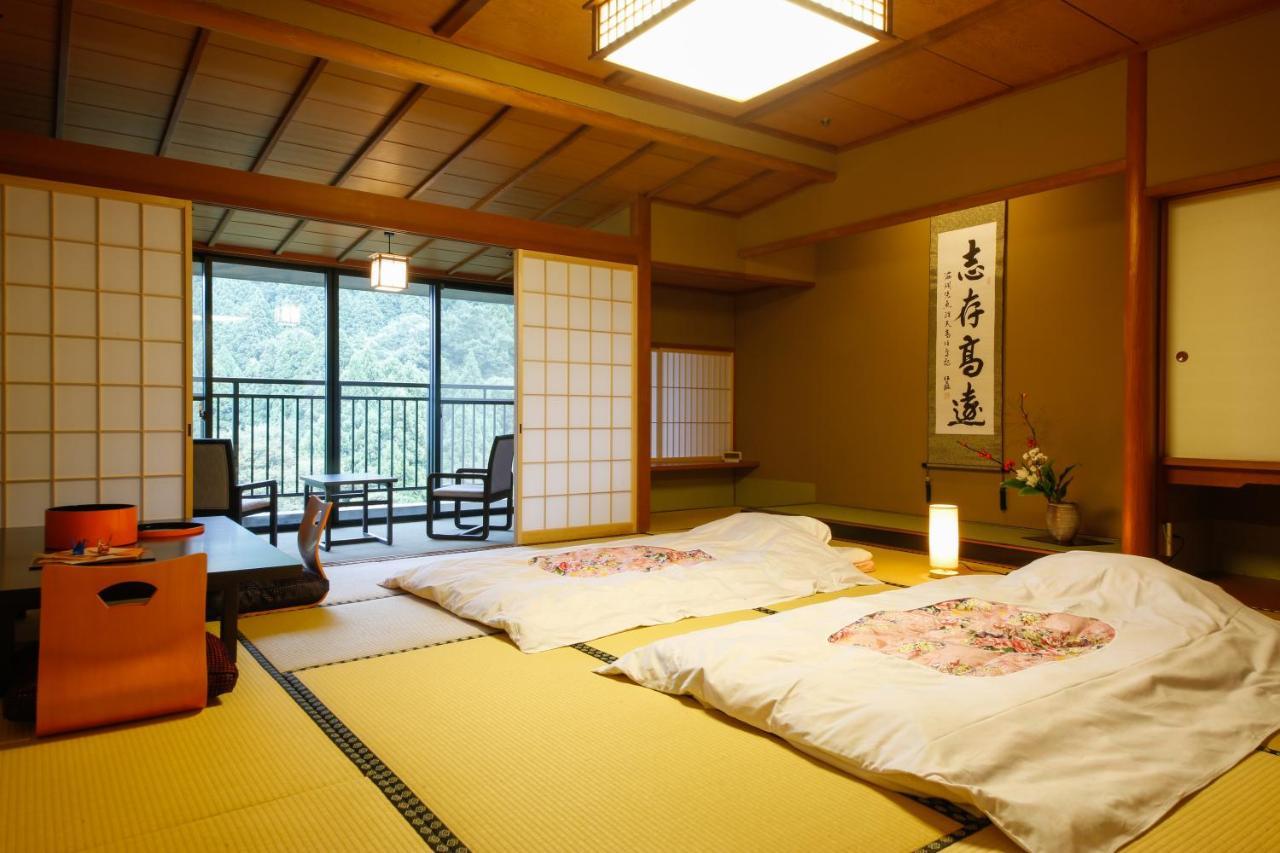 Yamanaka Onsen Hanatsubaki Kaga  Luaran gambar